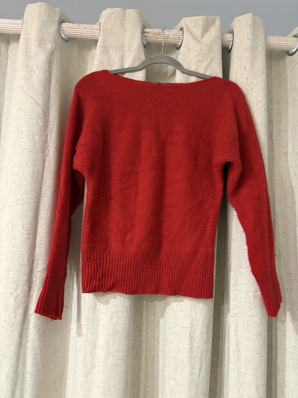 Vintage Anne Klein Woman’s Red 100% Cashmere Soft Sweater Size XS